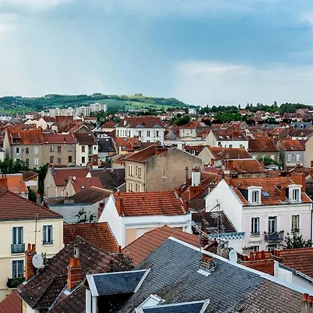 Bel Au Bord De L'allier Classe 4* * וישי